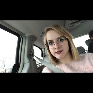 Meet your Posher, Shelby